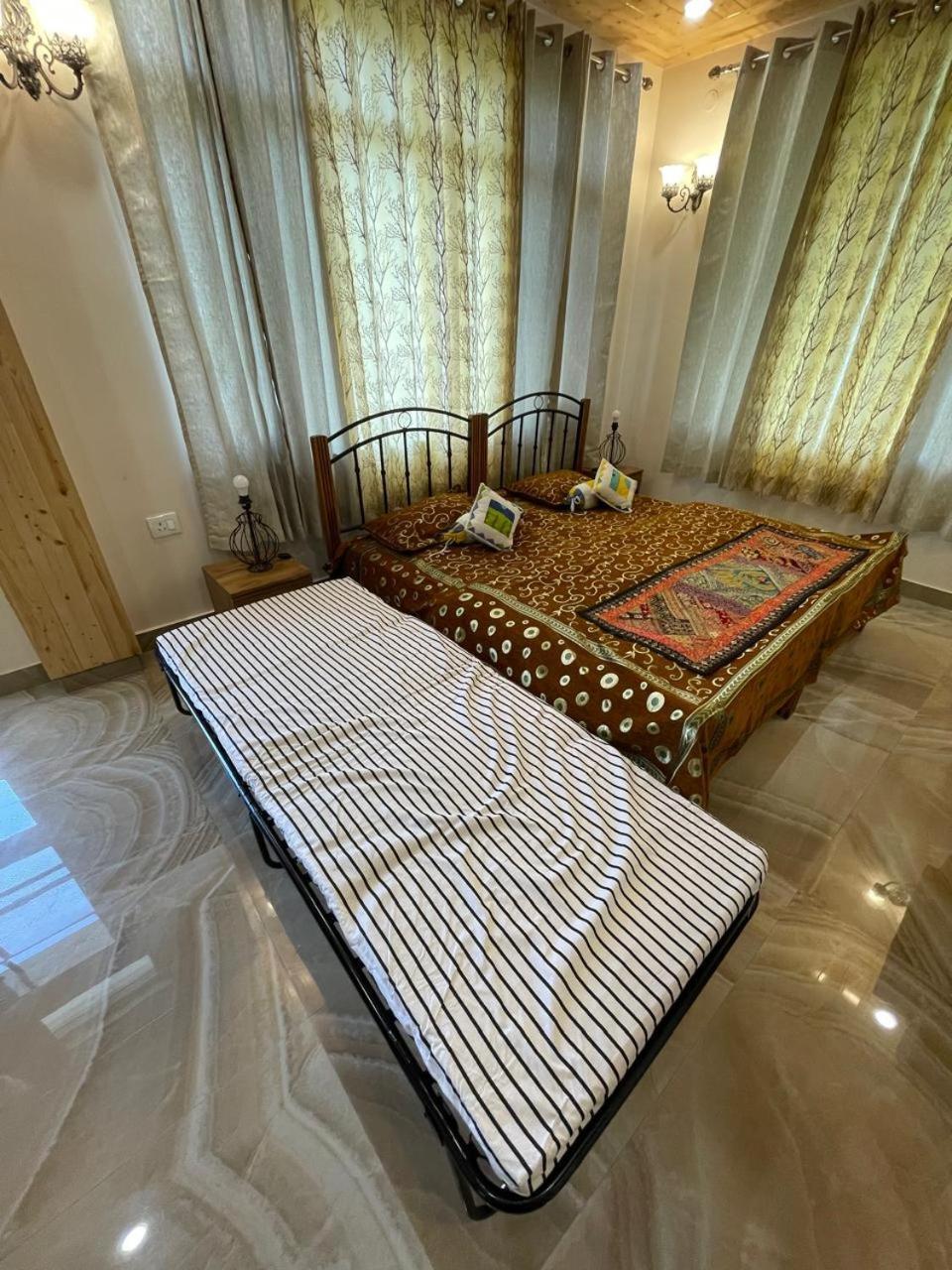 Idyllic Private Cottage W/King Bed + Mountain View Kasauli Luaran gambar